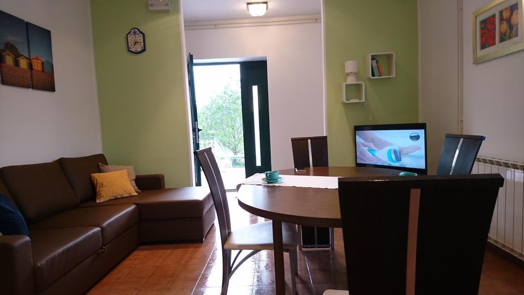 Appartement Countryside Family Retreat à Šibenik Extérieur photo